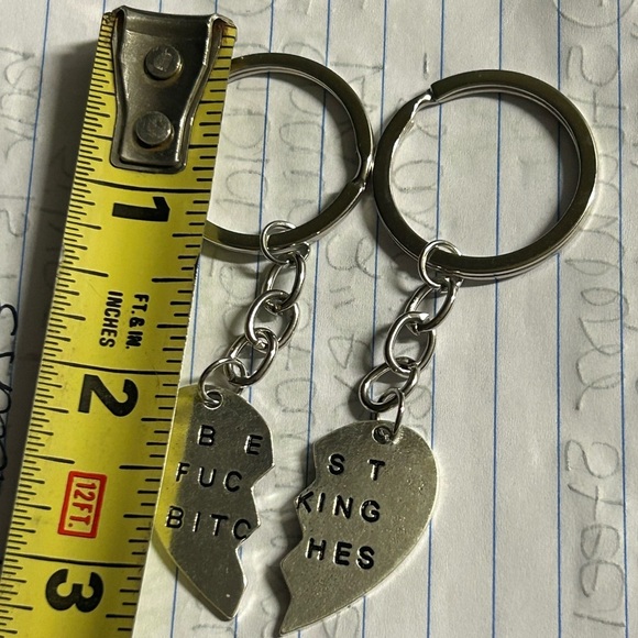 Best Fucking Bitches Heart Keychain Set - Picture 3 of 3